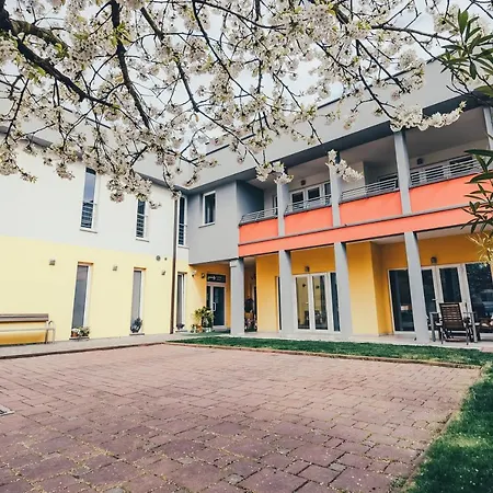 Anna Apartment