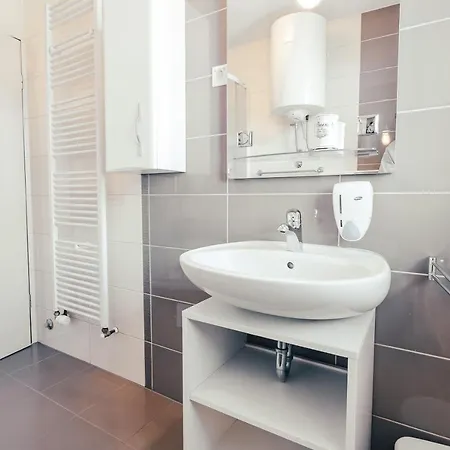 Apartman Anna *