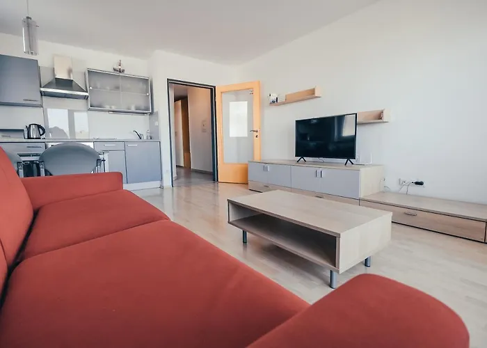 Anna * ラデンツィ