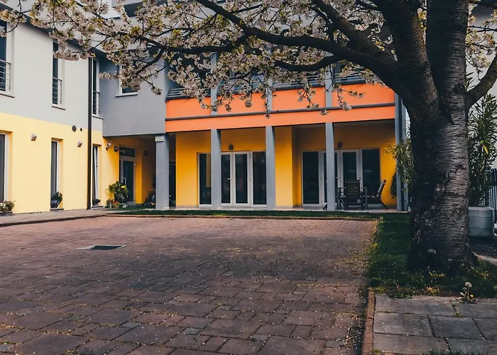 Anna ラデンツィ