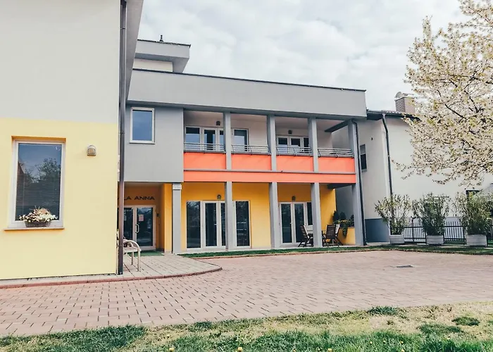 アパート Anna