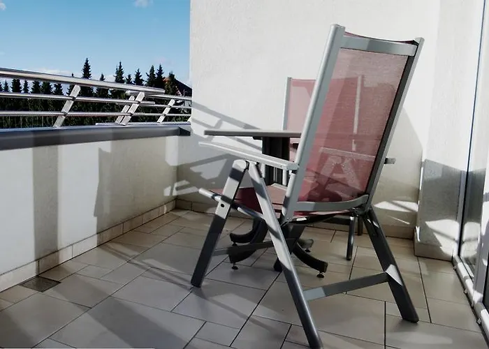 Anna アパート ラデンツィ